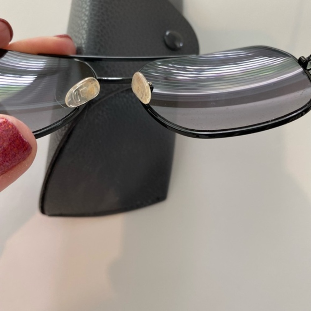 GUESS BLACK SUNGLASSES WITH CASE NEW WITH OUT TAG - Picture 5 of 11